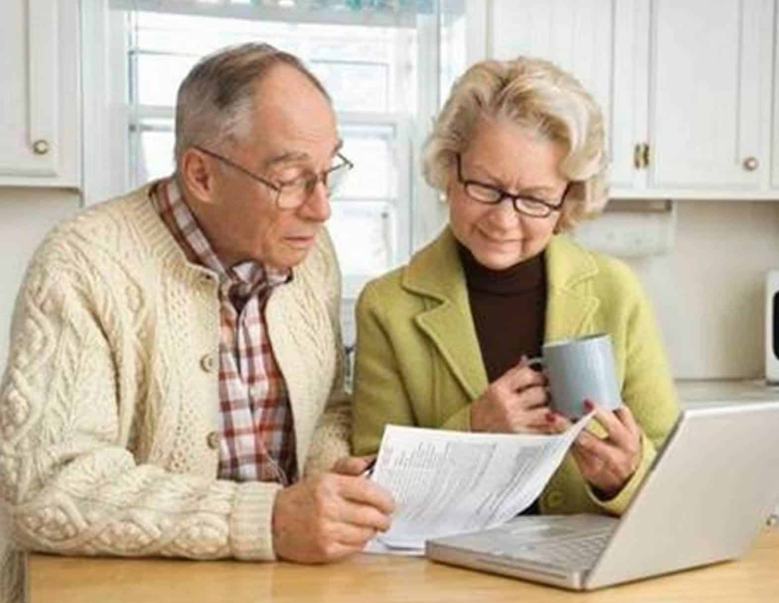 2 milhões de aposentados e pensionistas começam a receber cartas do INSS para não perder benefício