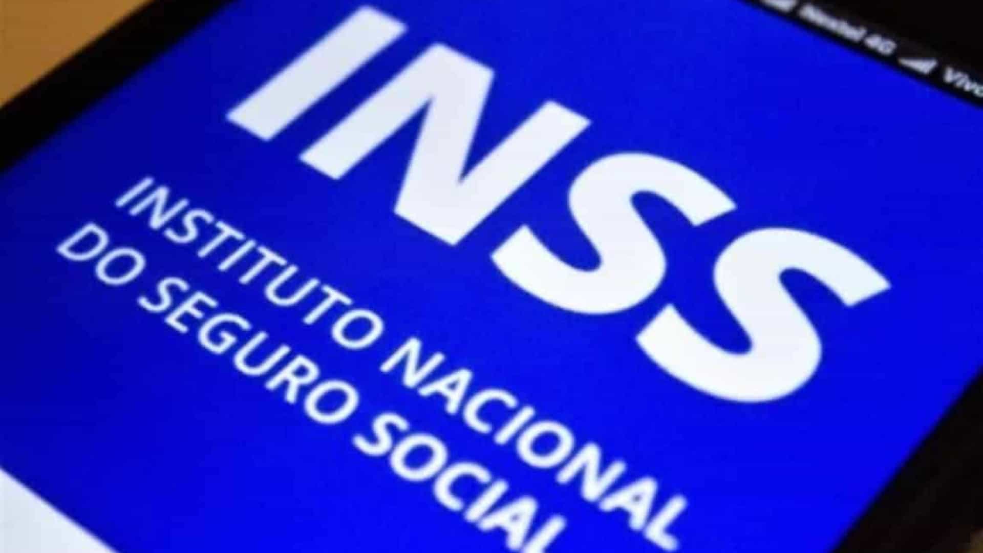 Justiça decide que cidadão pode acumular salário com benefício retroativo do INSS