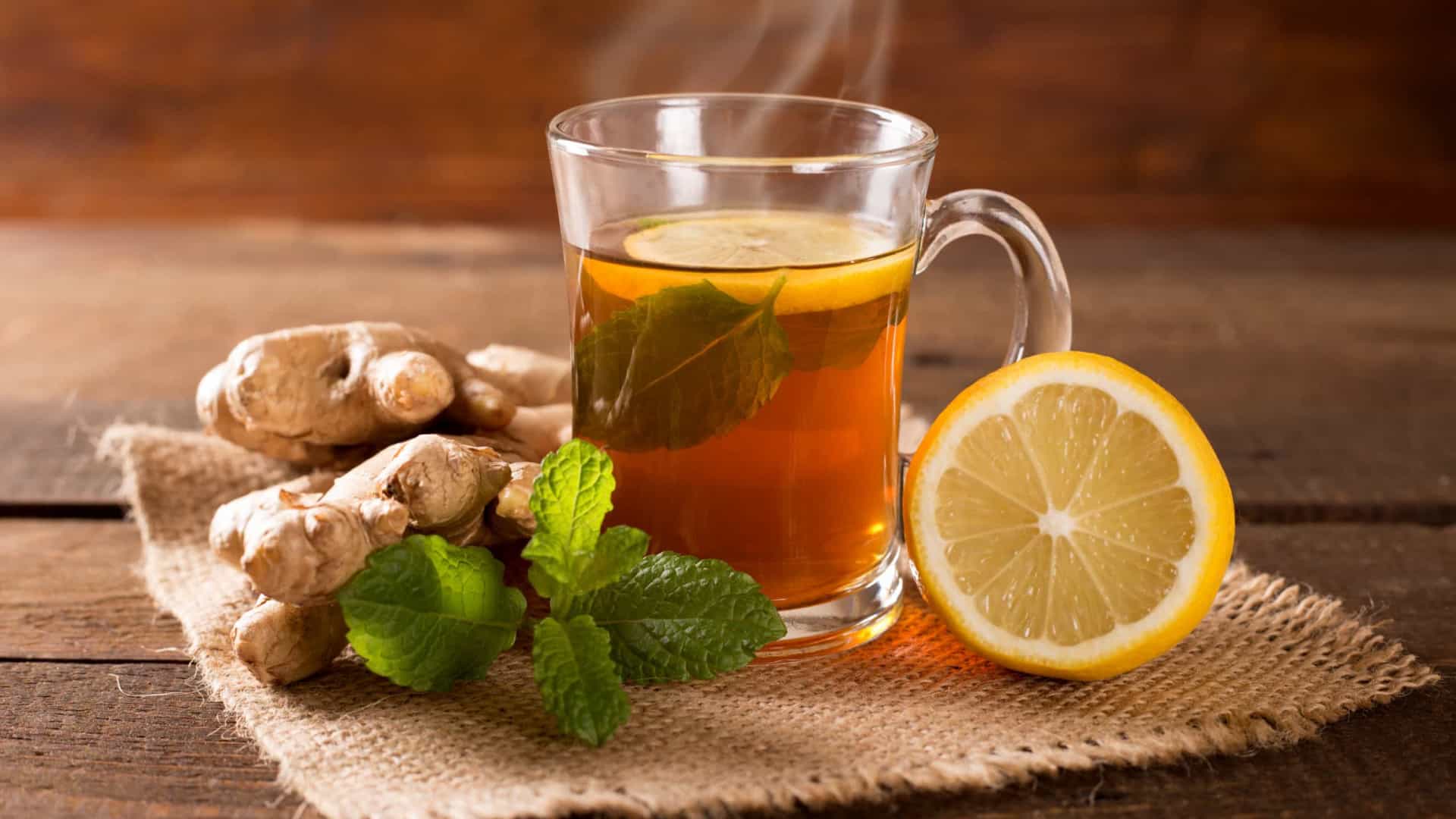 Emagrecer rápido: beba chá verde com chia e gengibre