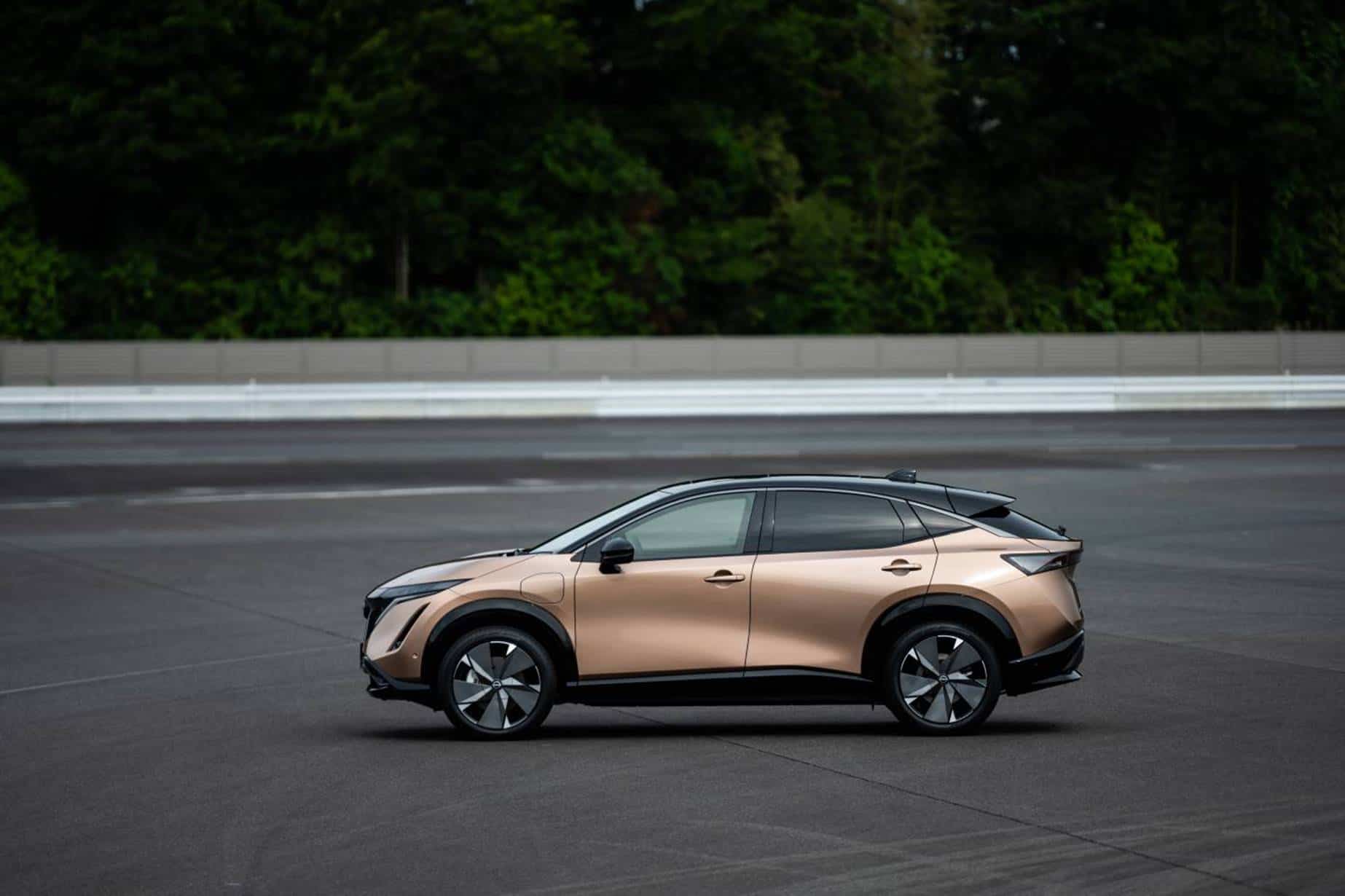 Nissan aposta em seu futuro EV, o novo crossover Ariya de 300 milhas