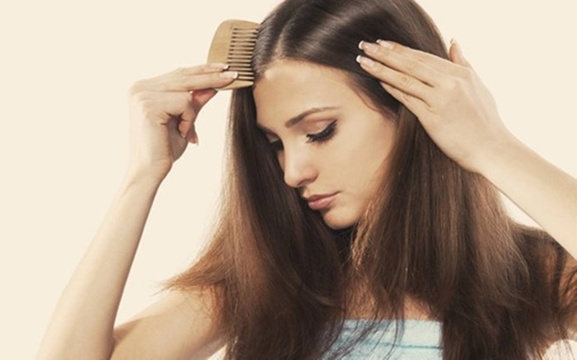 Descubra os melhores métodos naturais para parar a queda de cabelo