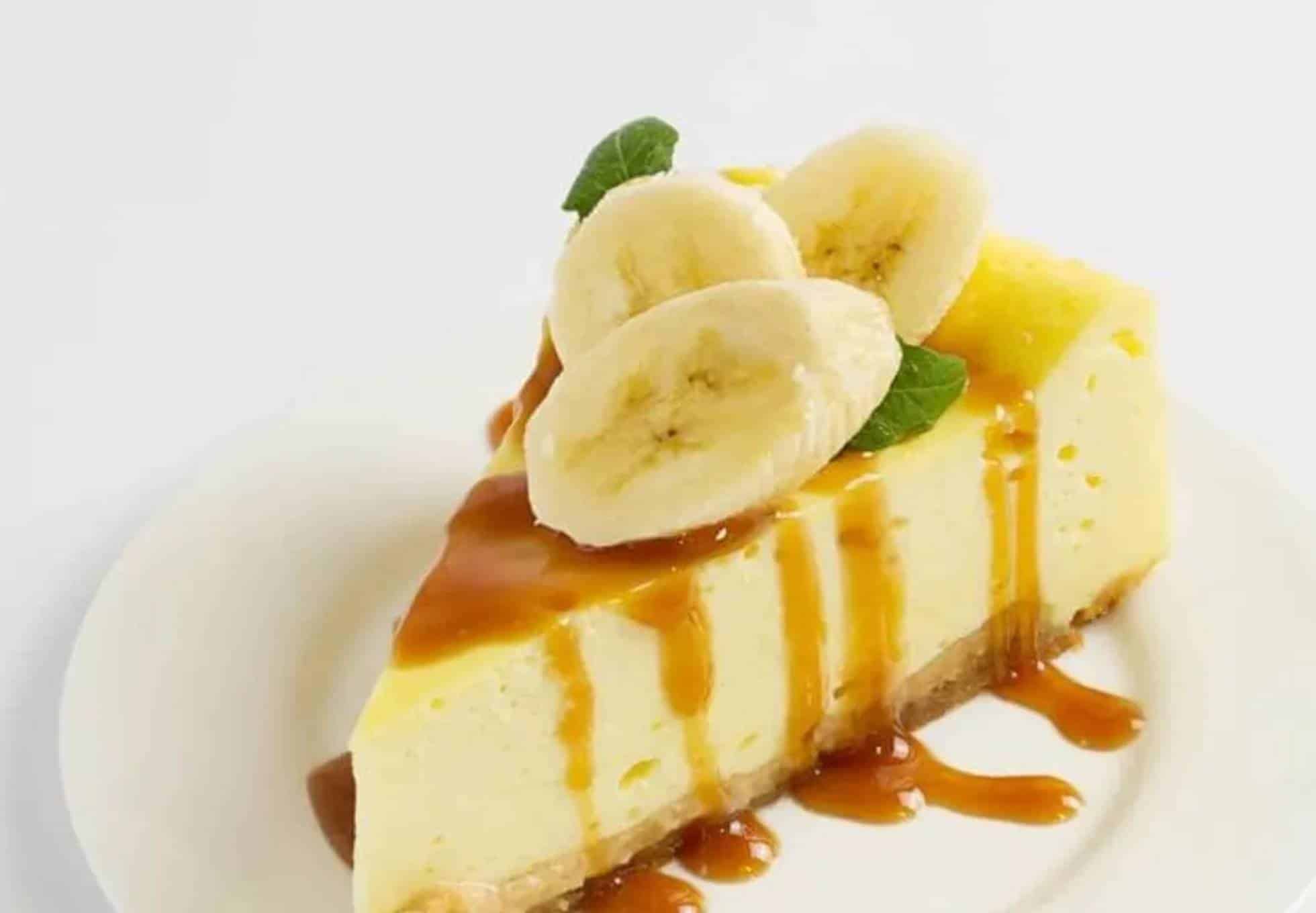 Faça um divino bolo de queijo de banana com 5 ingredientes em 20 minutos!