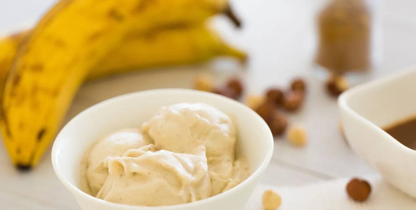 Sorvete de banana: 2 receitas fáceis (e rápidas) com apenas 4 ingredientes