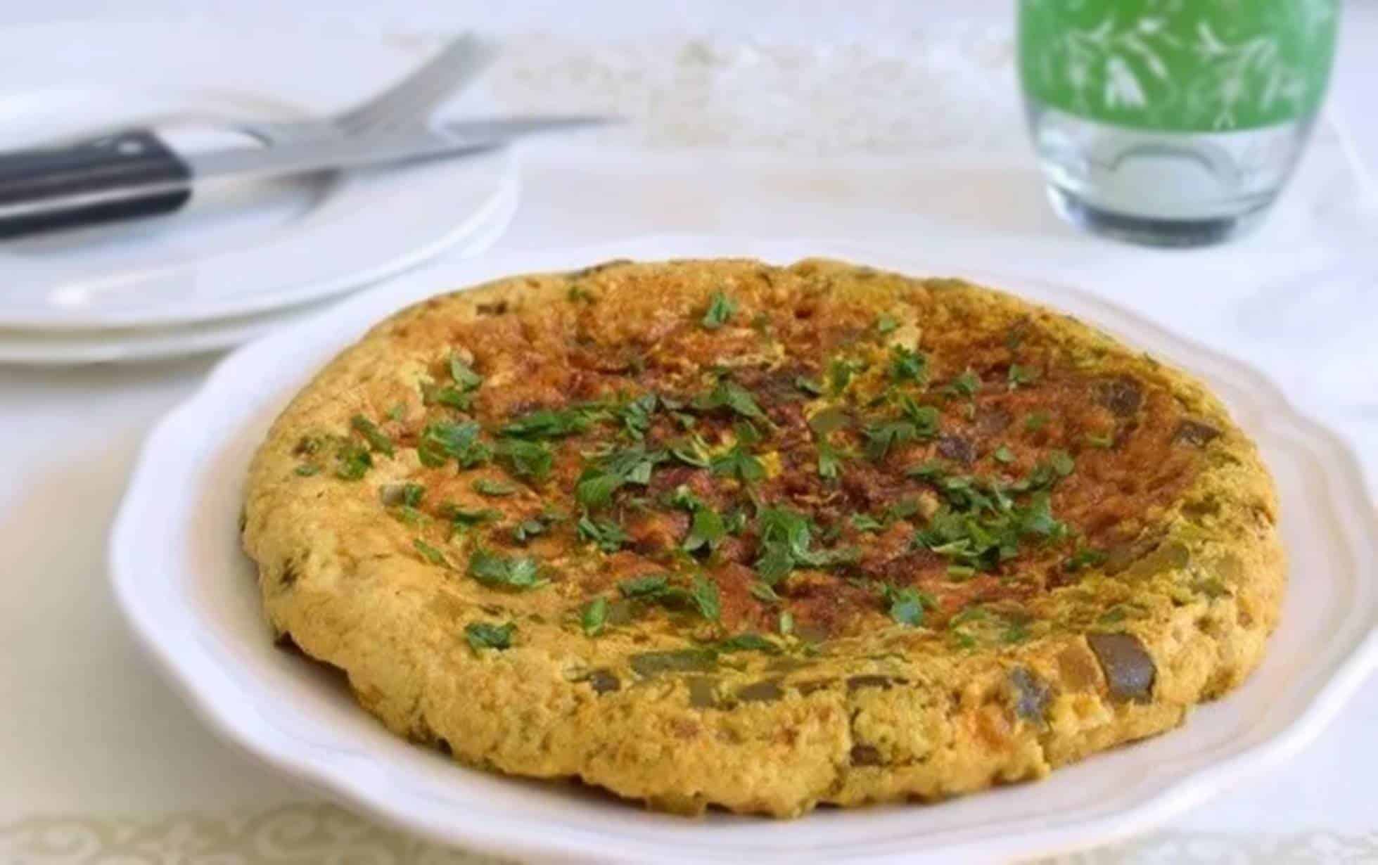 Aprenda a preparar uma omelete de abobrinha suculenta em 5 minutos