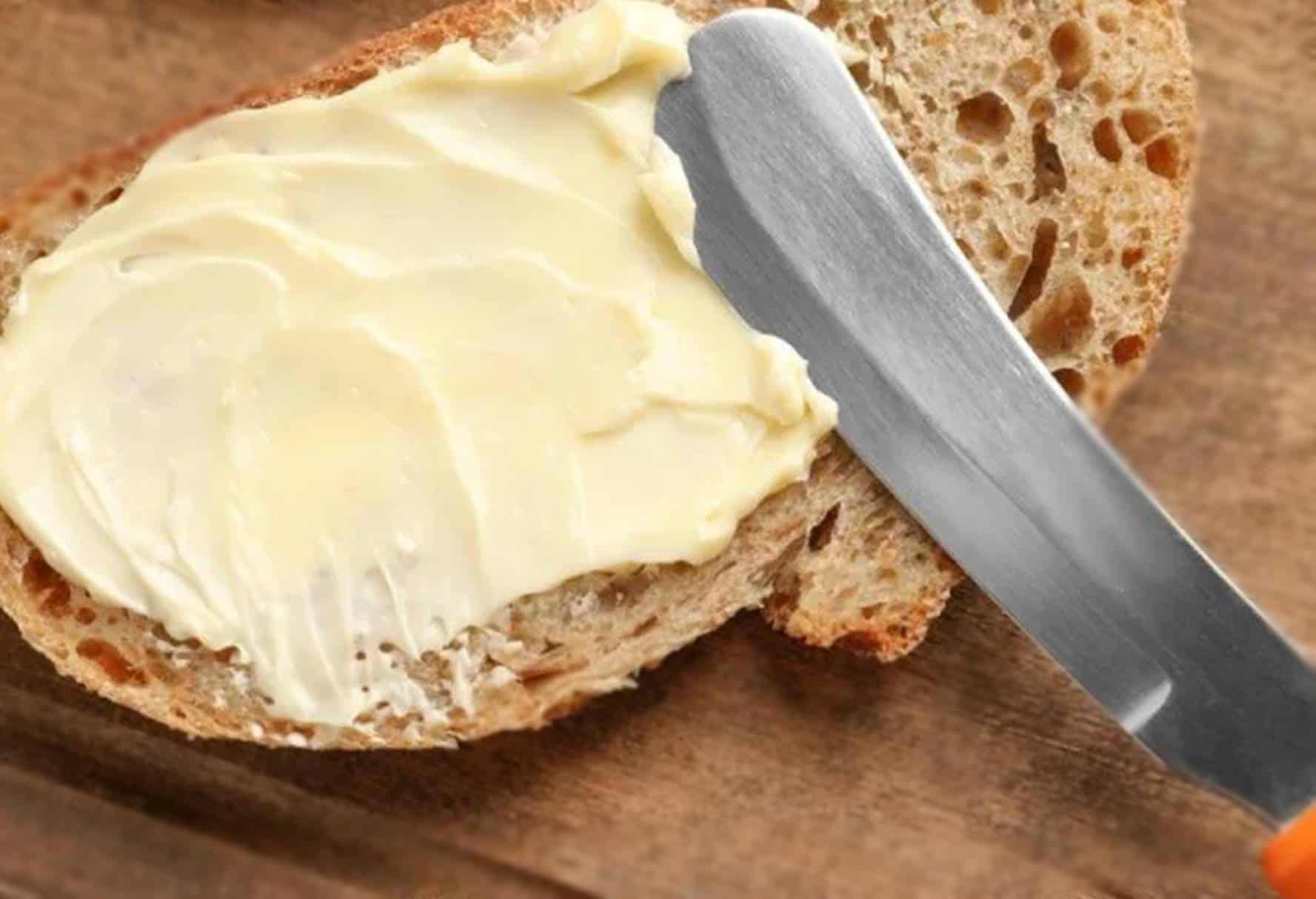 Café da manhã mortal: Veja o motivo pelo qual você deve parar de comer pão com manteiga com o estômago vazio