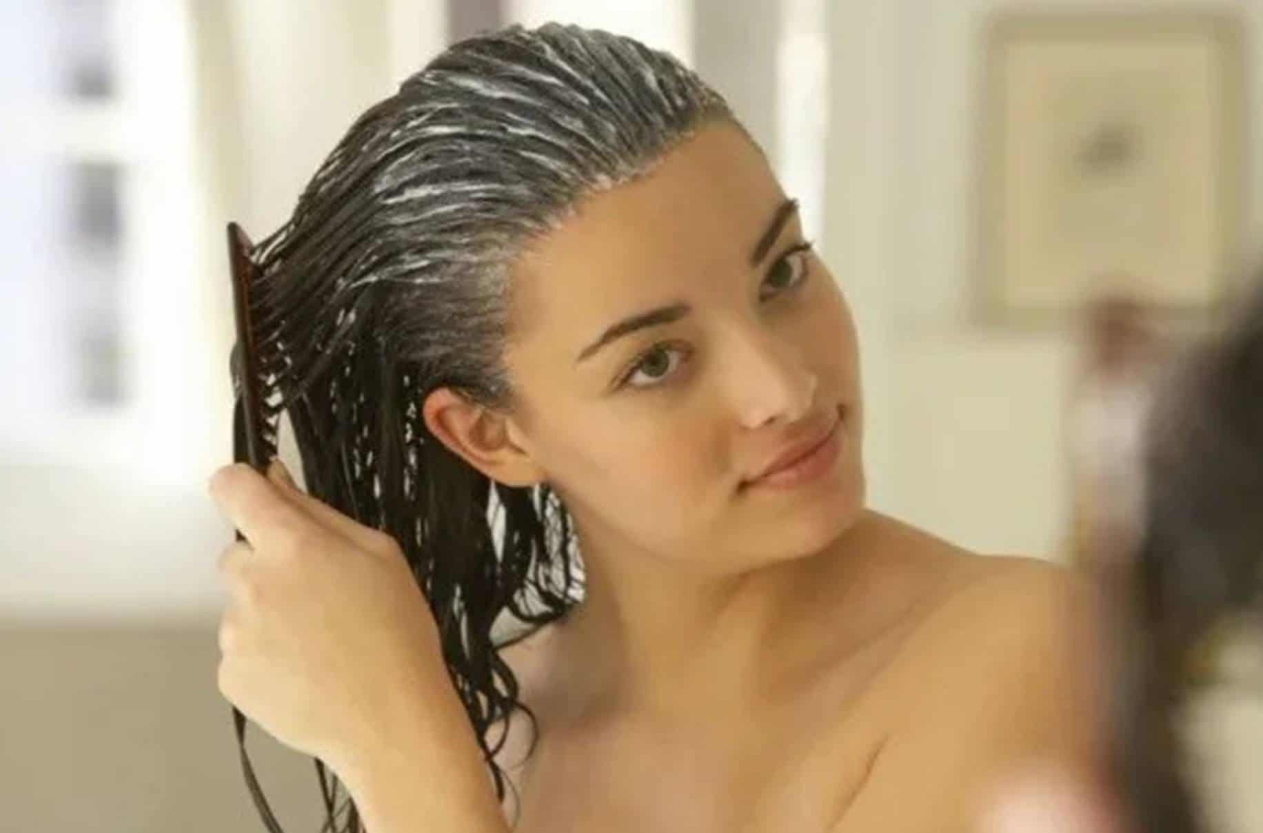 Shampoo caseiro com óleo de coco para restaurar cabelos secos