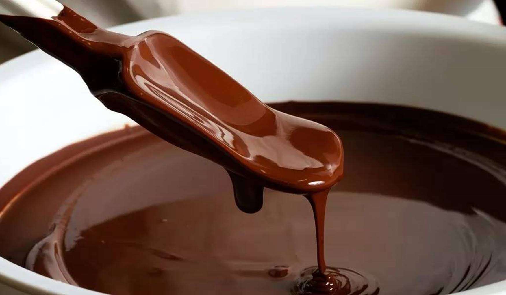Este é o shake de chocolate mais saudável e nutritivo que você encontrará