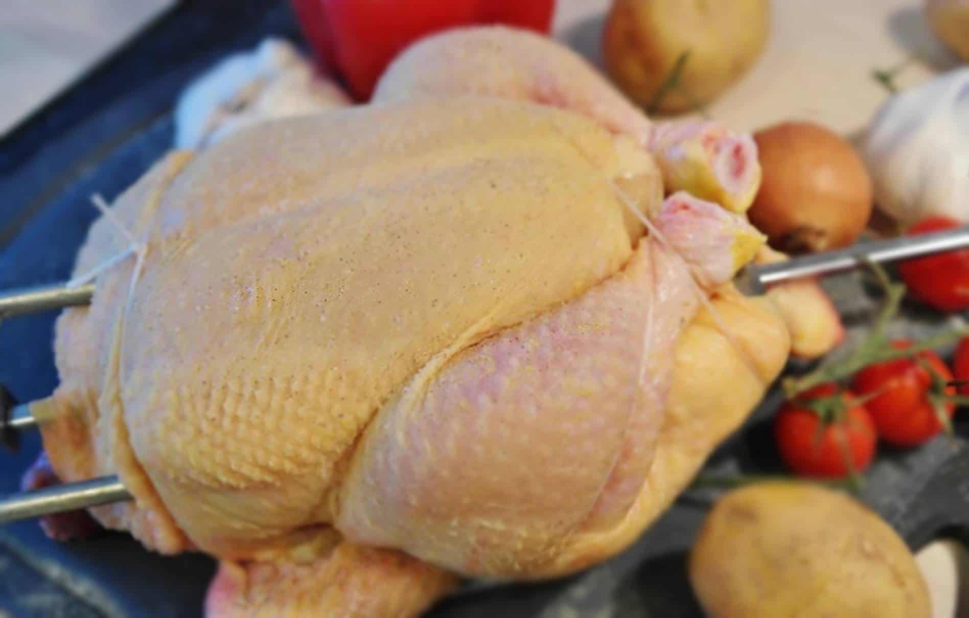 O grave erro antes de cozinhar frango que 44% das pessoas cometem