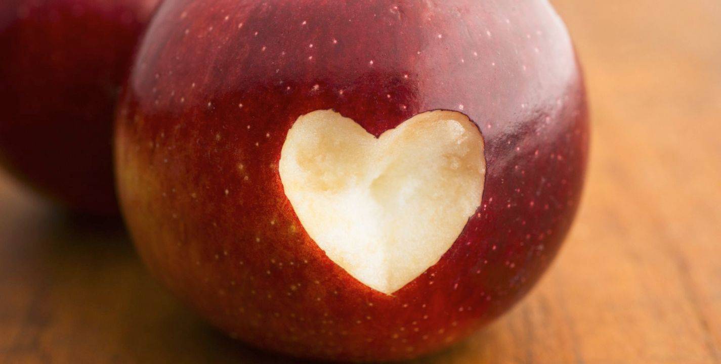 Descubra por que a casca de maçã pode salvar sua vida: Não jogue fora! 
