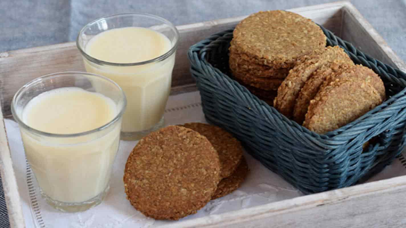 Como fazer biscoitos integrais caseiros com 5 ingredientes e mais saudáveis