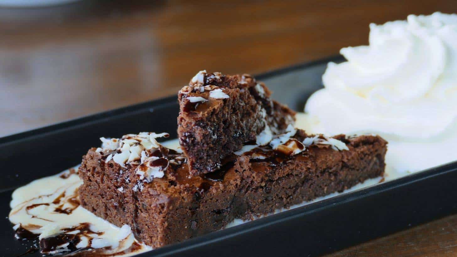 Brownies de chocolate com 3 ingredientes: uma receita deliciosa, rápida e fácil