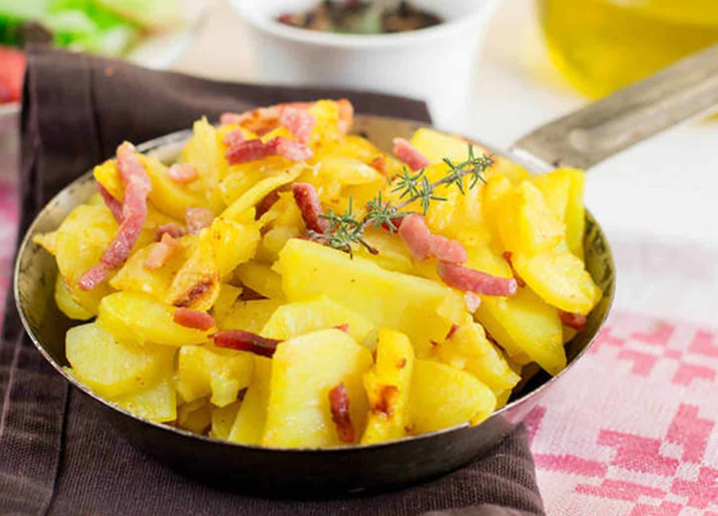 Muito fácil: receita de batatas no microondas que ficarão deliciosas