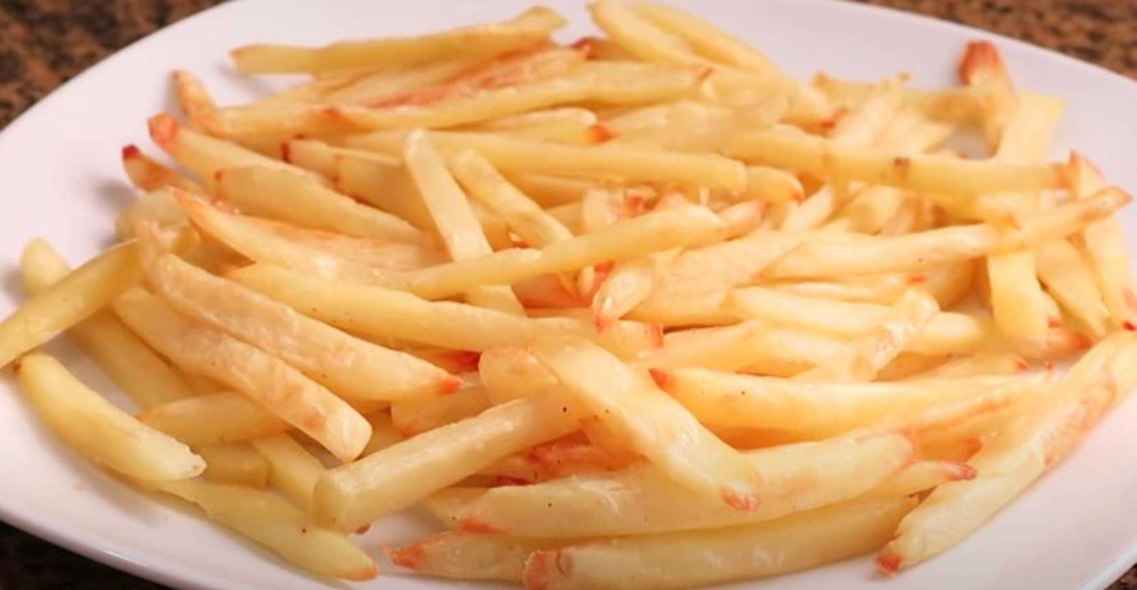 O truque para cozinhar batatas fritas sem óleo, muito saudáveis ​​e crocantes
