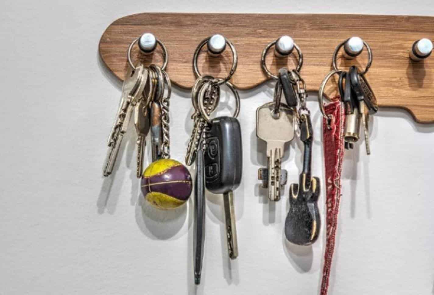 Truque eficaz para desinfetar as chaves de sua casa da maneira correta
