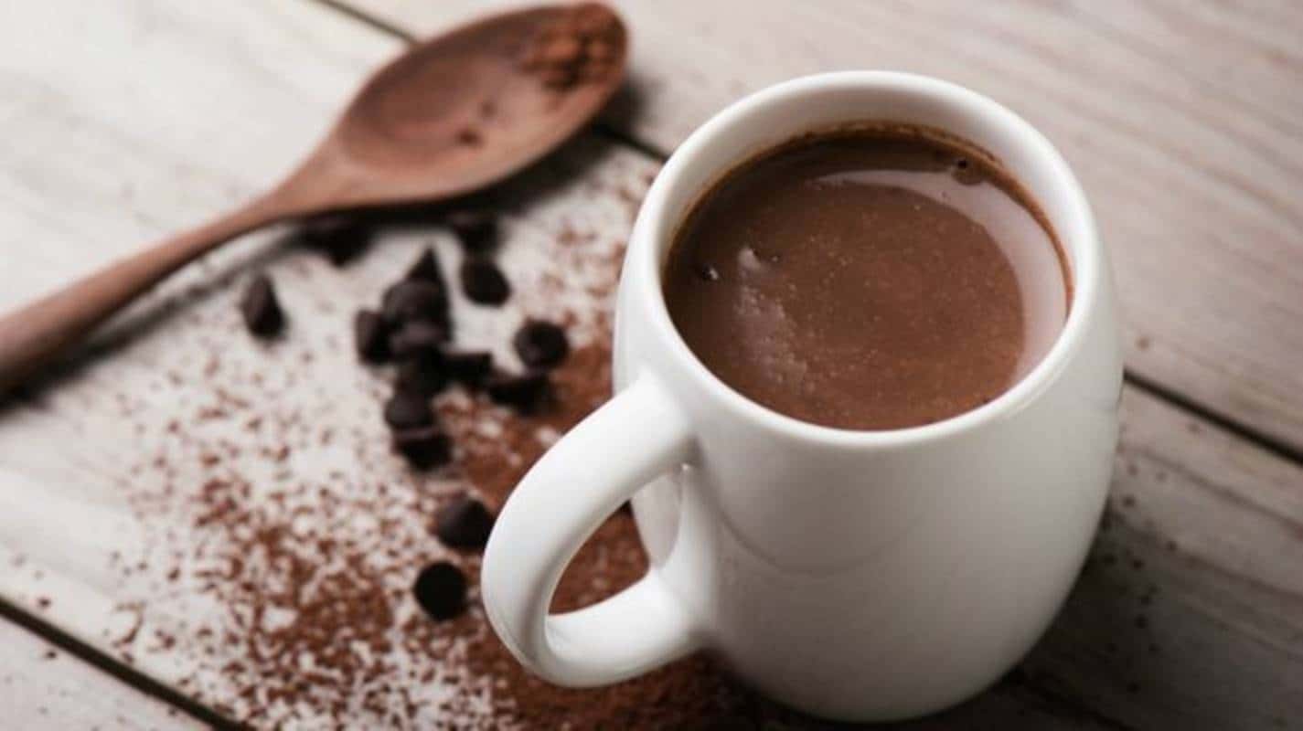 Chocolate quente: aprenda a preparar esta tradicional bebida cremosa