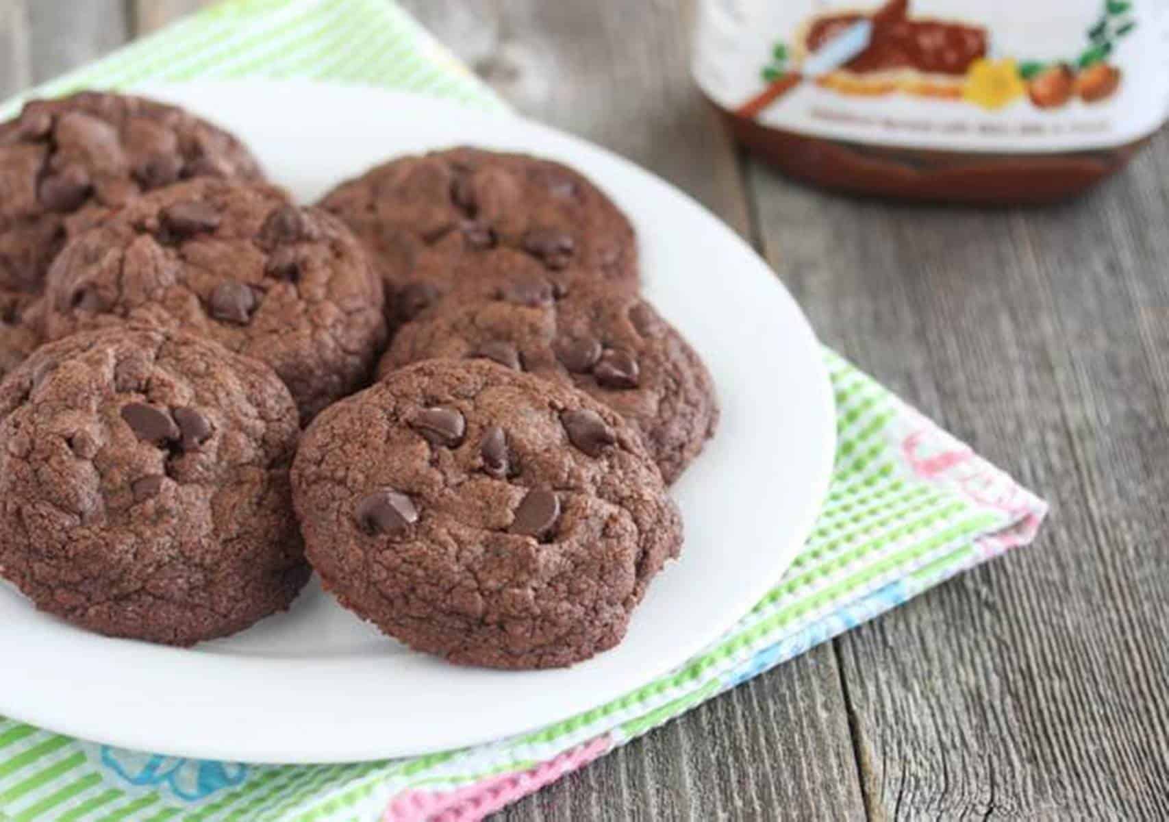 Descubra o incrível sabor desses cookies Nutella feitos em apenas em 5 minutos