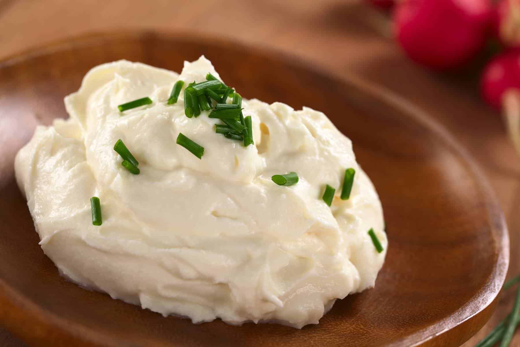 Como fazer um super cream cheese caseiro com apenas 2 ingredientes