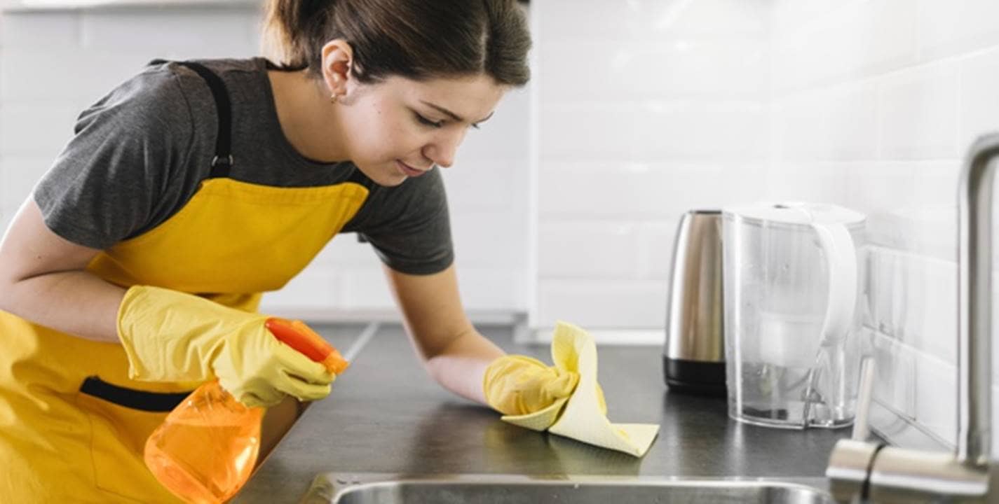 Descubra como limpar toda a sua cozinha sem esforço em poucos minutos