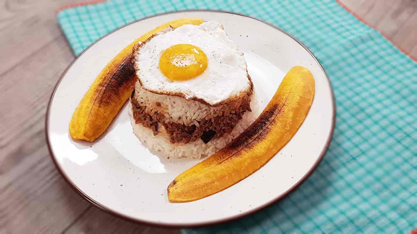 Aprenda a preparar um arroz peruano irresistível, fácil, barato