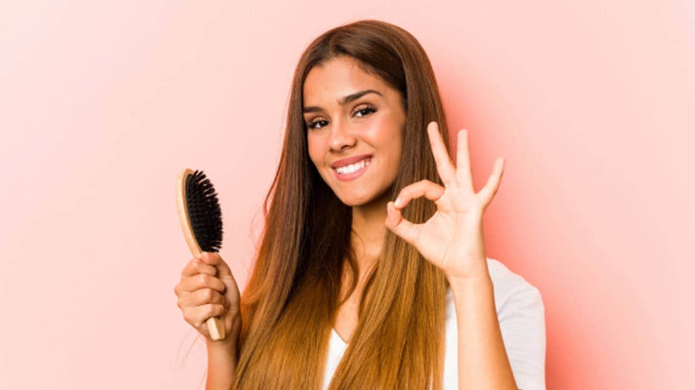 Óleo de mamona: conheça seus benefícios e seu efeito no cabelo