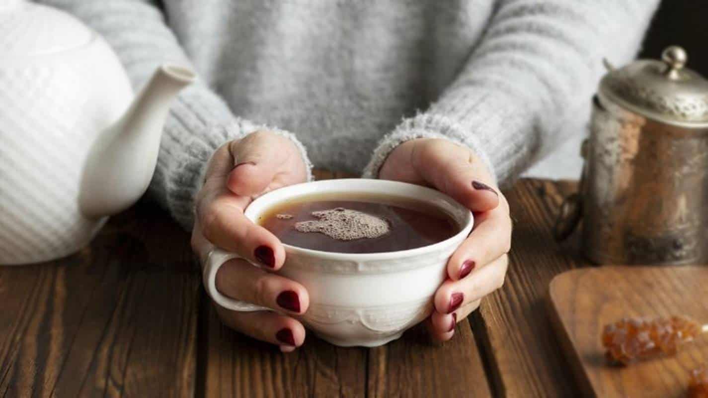 Chá de folha de manga, o poder curativo de uma infusão pouco conhecida