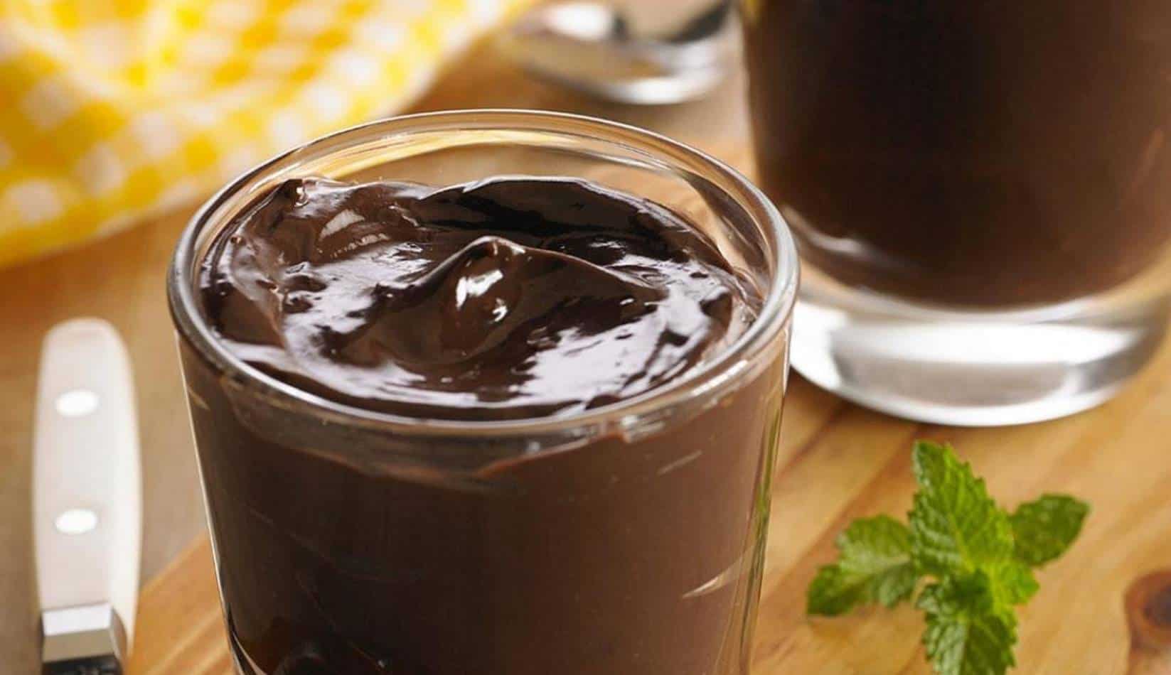 Creme de chocolate: uma sobremesa fácil em três etapas rápidas