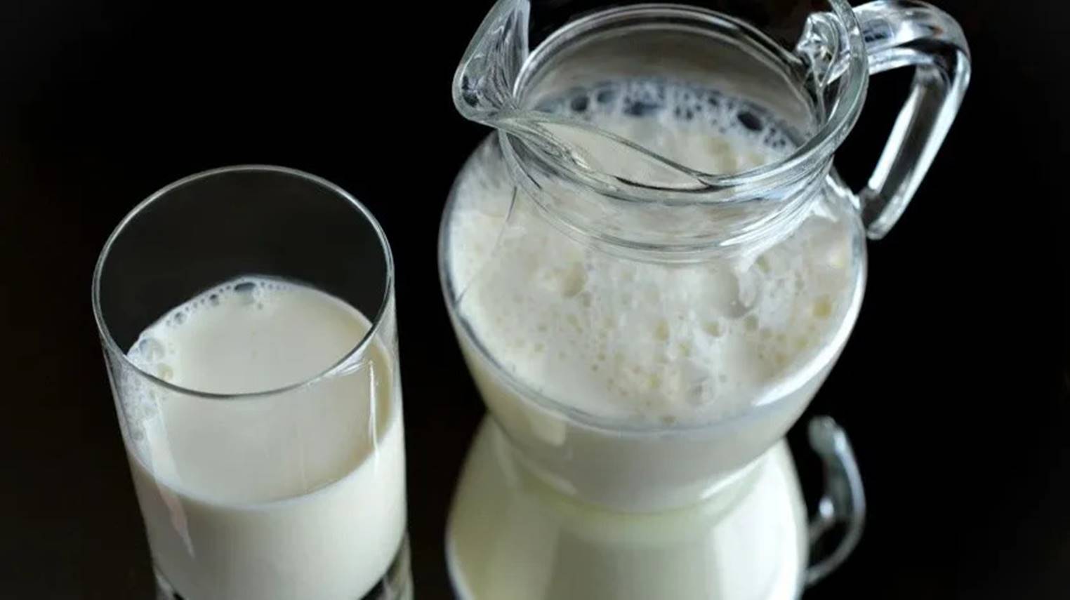 Descubra o que acontece ao seu corpo se você beber leite morno com mel?