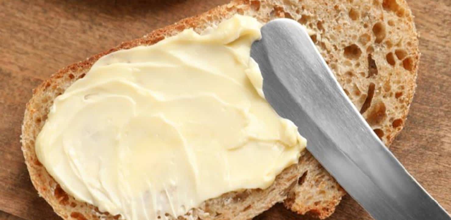 Manteiga caseira muito fácil com 2 ingredientes para fazer em casa