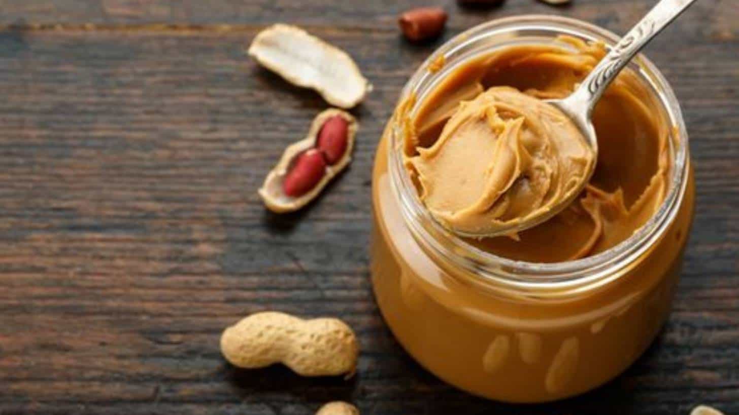 Saudável e caseiro: Essa é a melhor manteiga de amendoim que já comi
