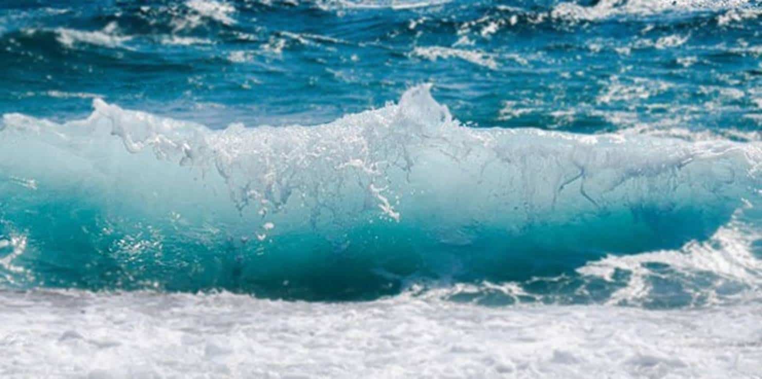 Por que não é uma boa notícia que os oceanos estão ficando azuis