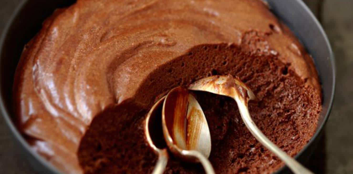Deliciosa mousse de chocolate saudável que vai deixar as crianças loucas