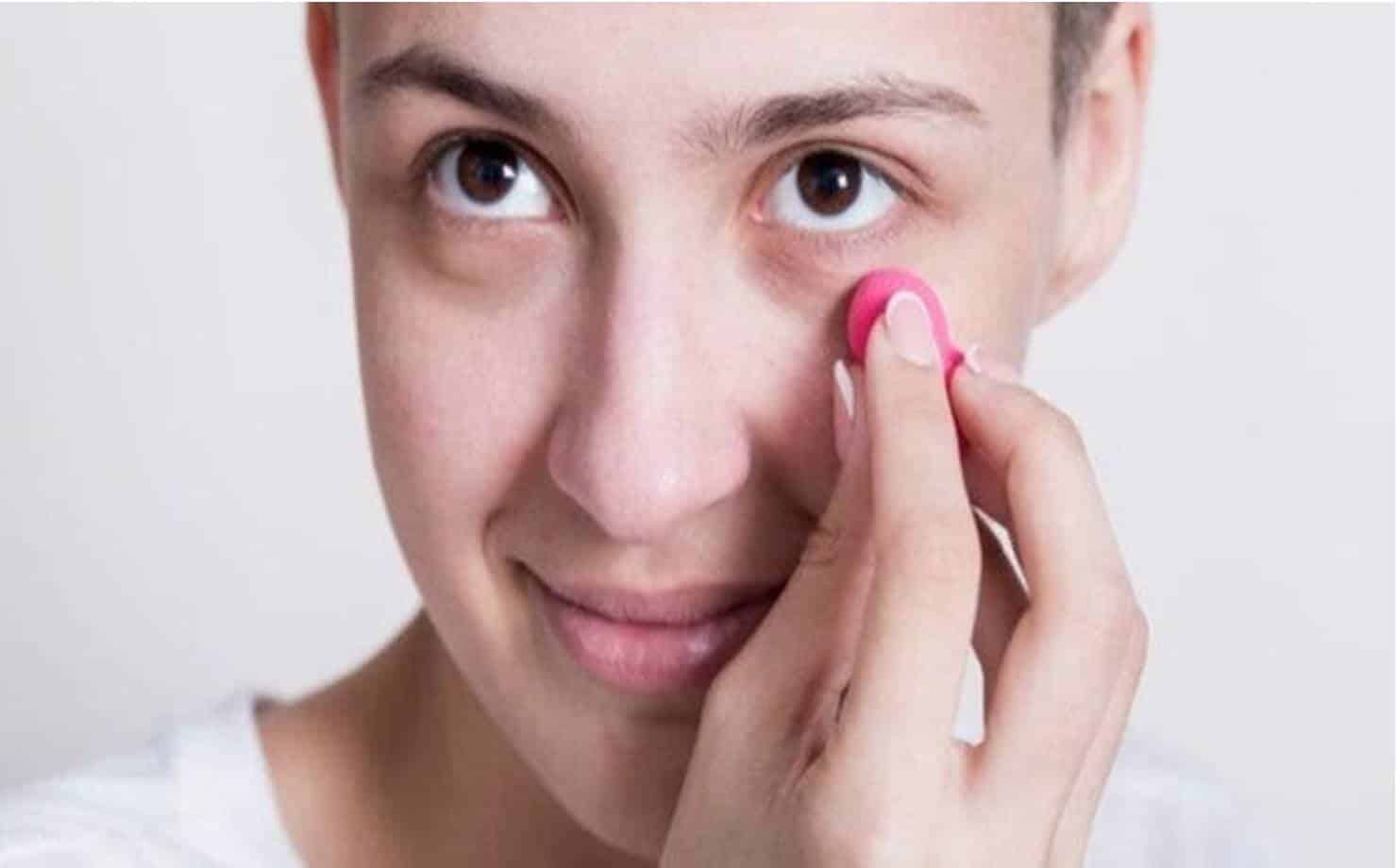 4 dicas para eliminar olheiras causadas pelo estresse da quarentena