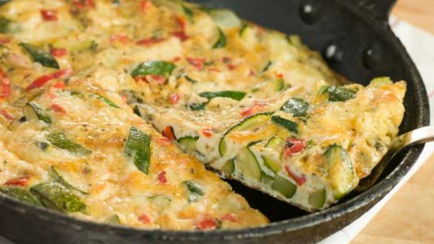Muito saudável: com 5 ingredientes prepare a deliciosa omelete de vegetais!