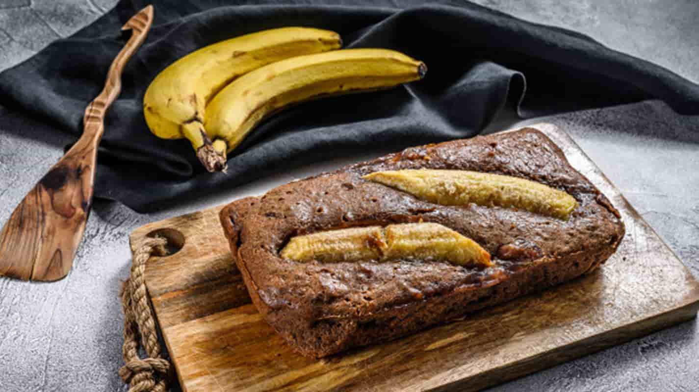 Pão de banana, um clássico fácil de preparar que vai adoçar sua refeição