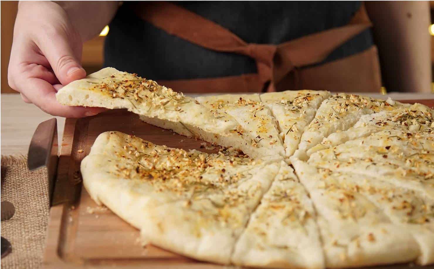 Pizza de alho: uma receita super simples e deliciosa para o jantar