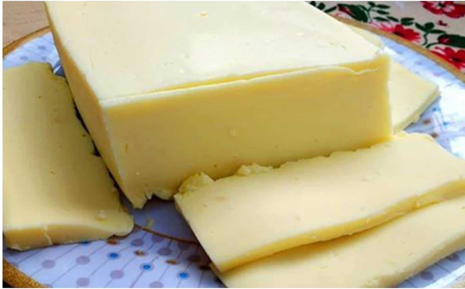 Muito Fácil de Fazer: receita de queijo mussarela caseiro com 4 ingredientes