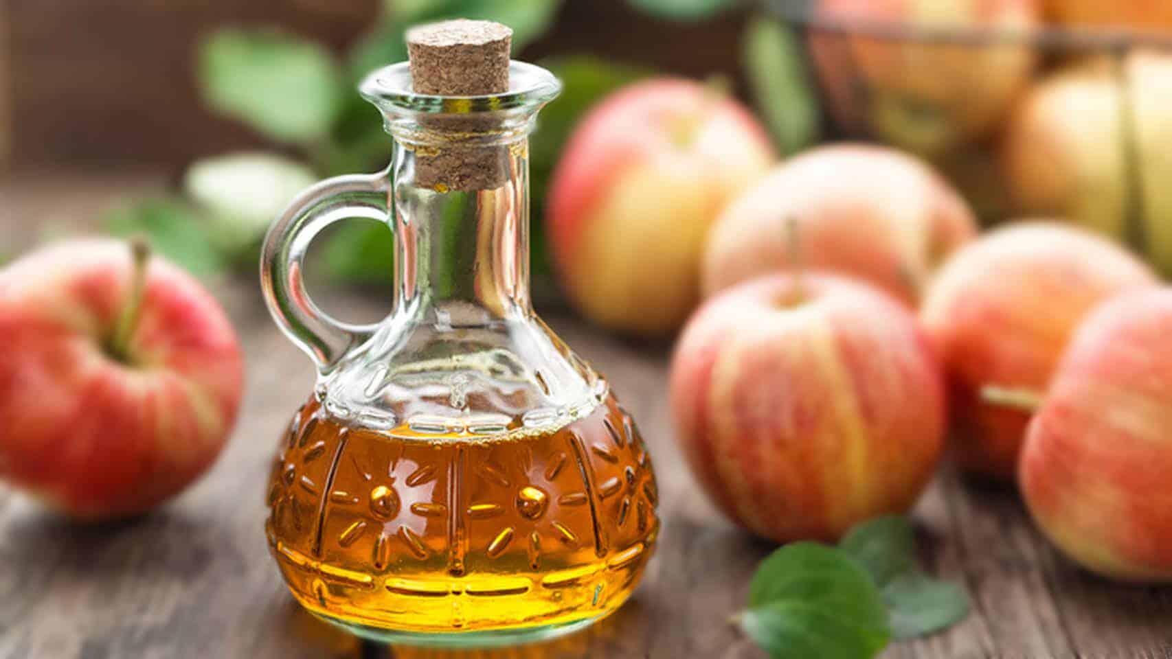 Como usar vinagre de maçã para remover rugas