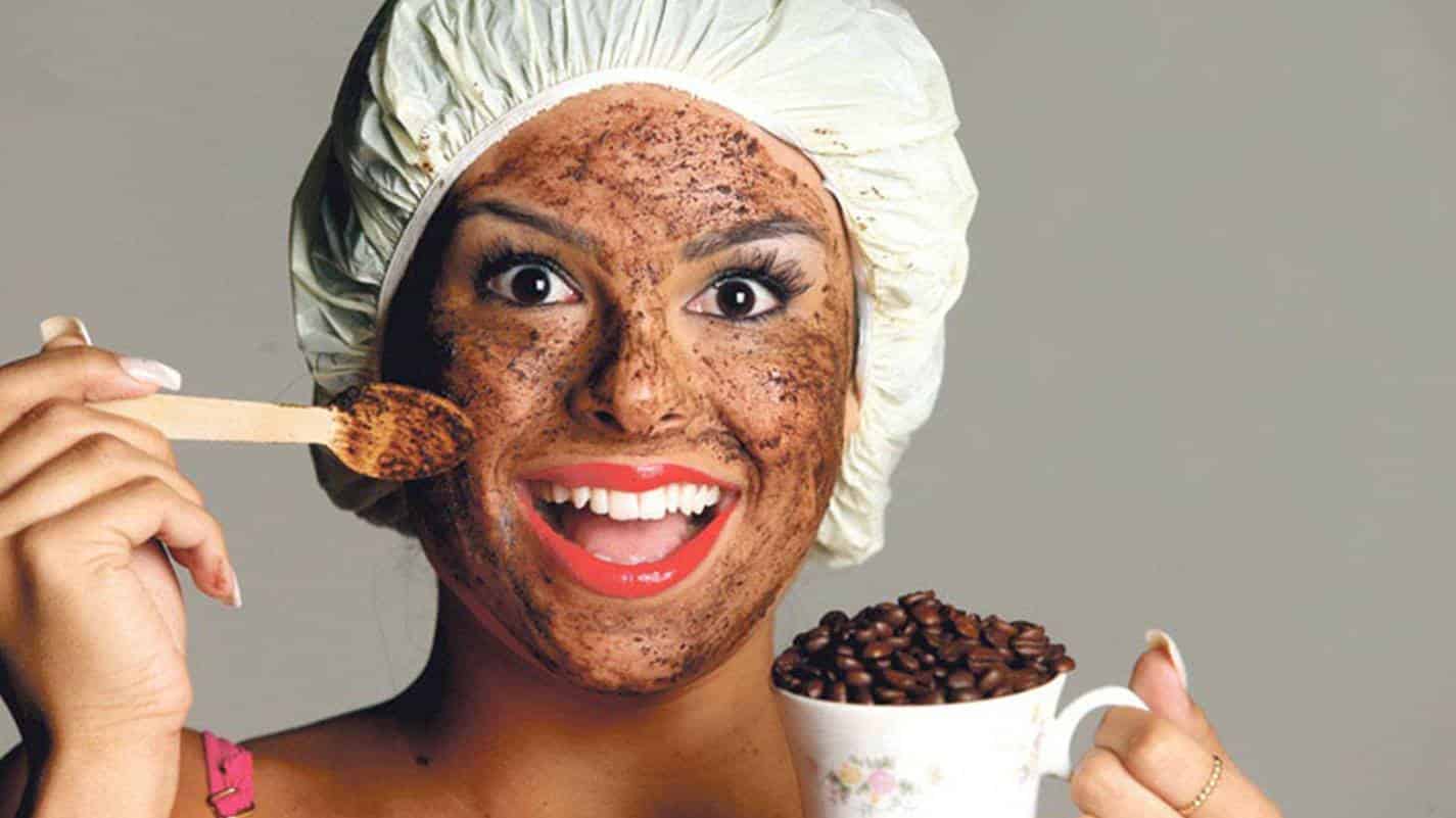 Não jogue fora: conheça o tratamento esfoliante feito com borra de café