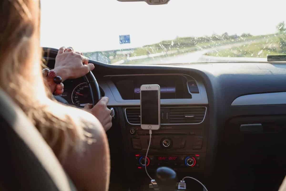 Uber permite que motoristas mulheres aceitem apenas outras mulheres